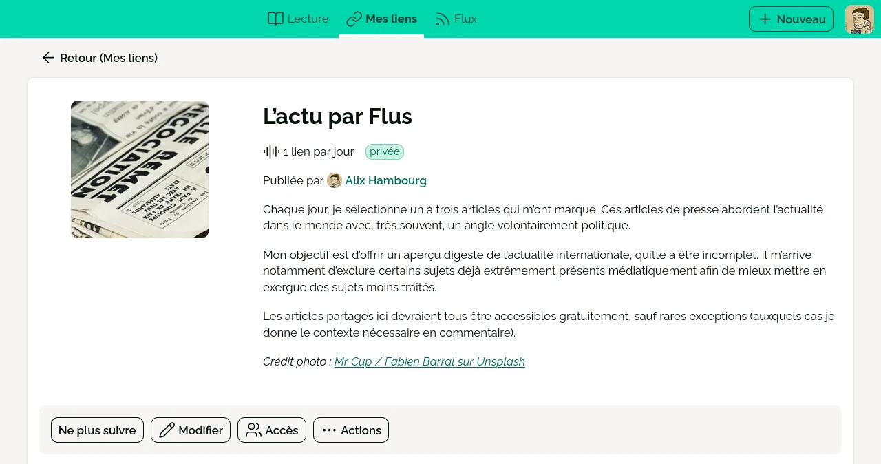 La page d’une collection Flus affichant illustration, titre, fréquence de publication, auteur et description.